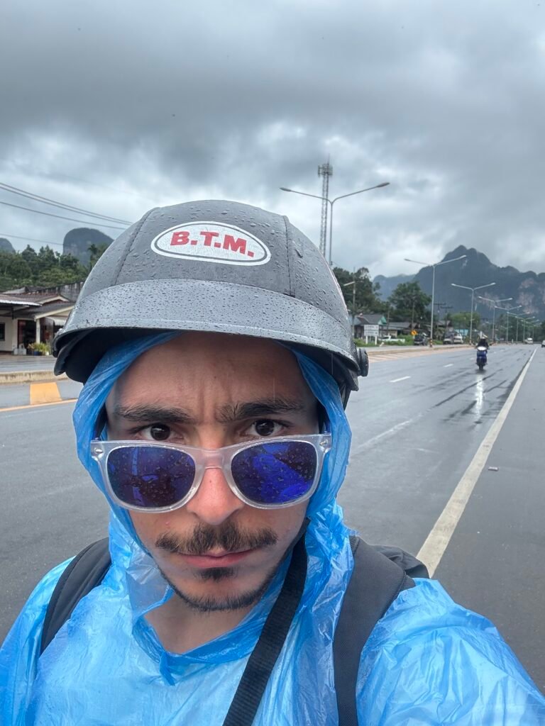 Renato Rolo na Tailândia, durante o mochilão pelo Sudeste Asiático.